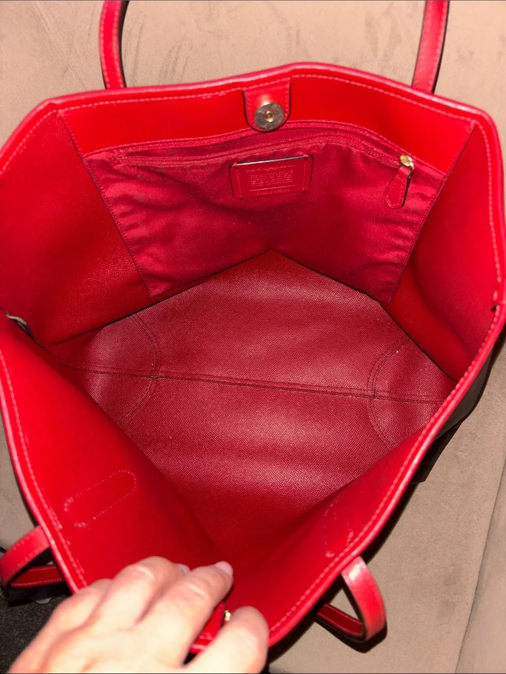 Coach classic signature
